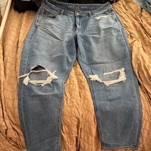 American Eagle Outfitters Women's Relaxed Distressed Denim Jeans